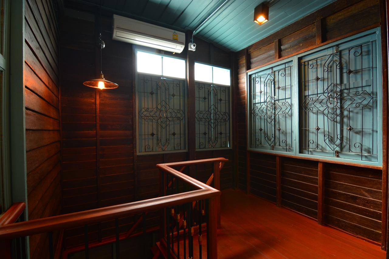 La Moon Hostel Bangkok Extérieur photo