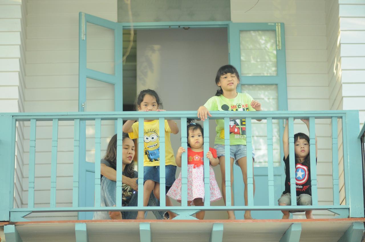 La Moon Hostel Bangkok Extérieur photo